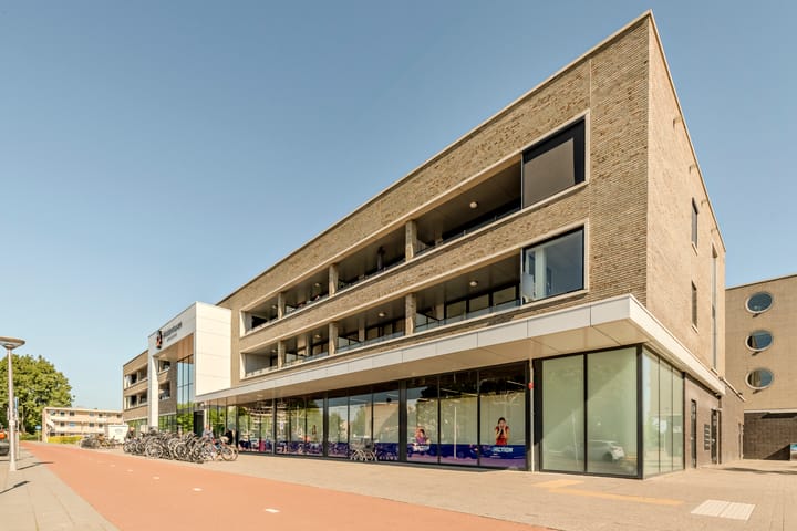 Photo 1 of Brink 100