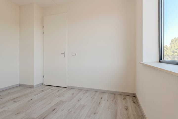 Photo 27 of Brink 100