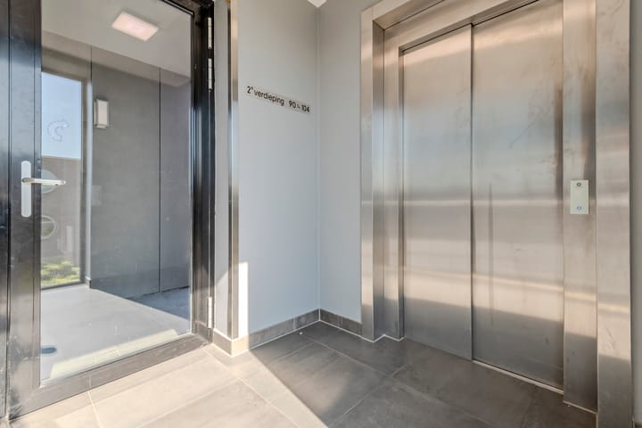 Photo 28 of Brink 100