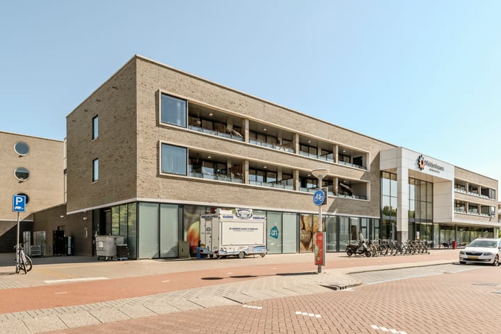 Photo 30 of Brink 100