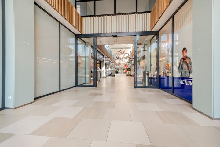 Photo 32 of Brink 100