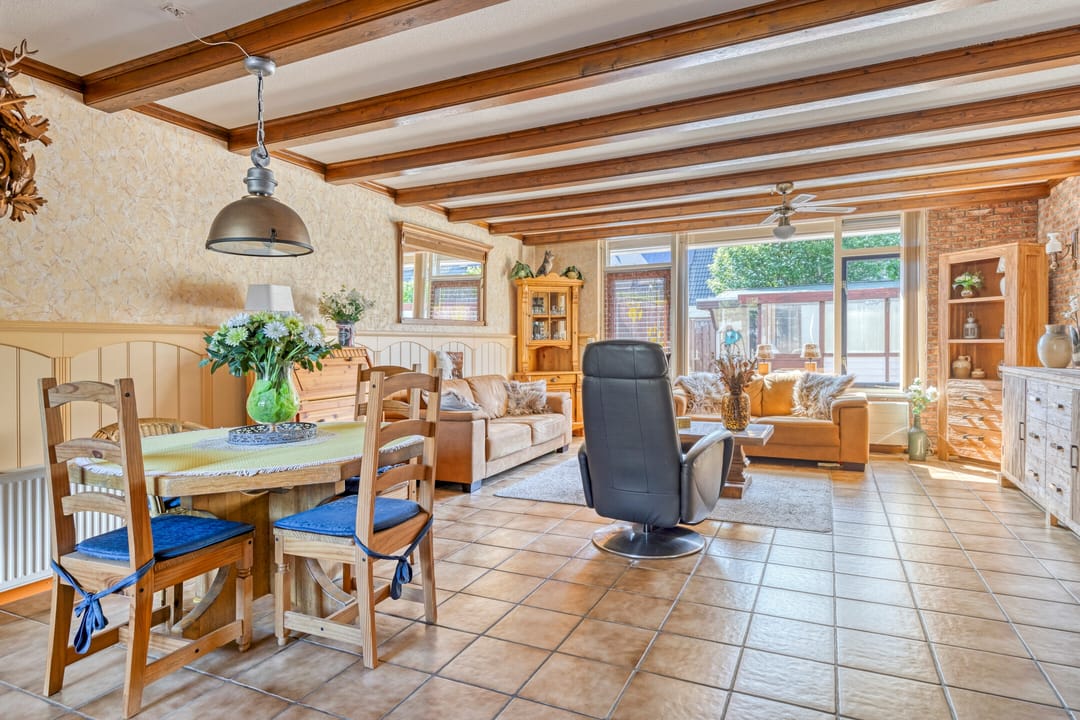 Foto 2 van Larikshof 42