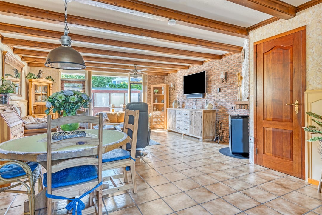 Foto 8 van Larikshof 42