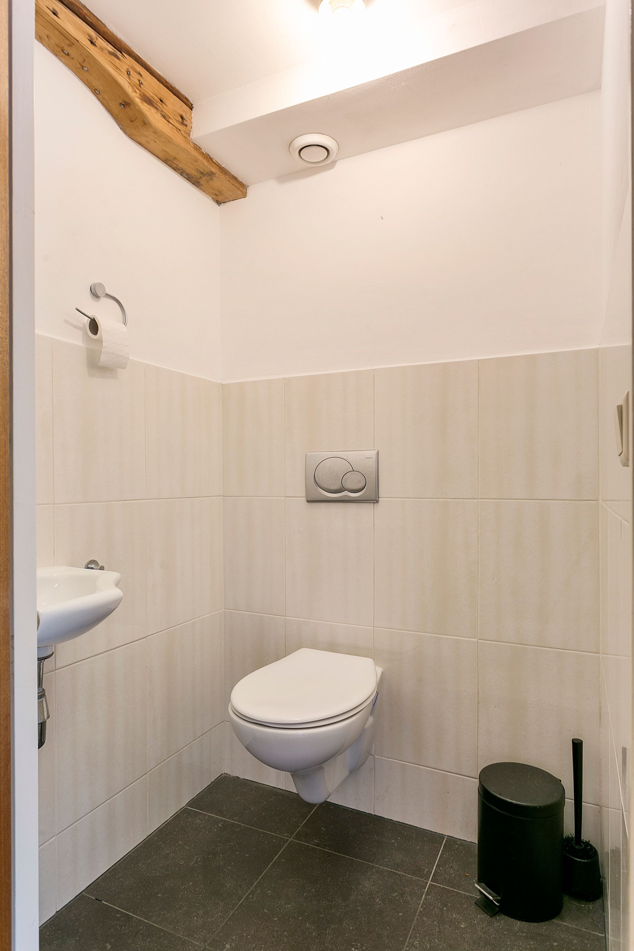 Foto 6 van Dijk 27-A