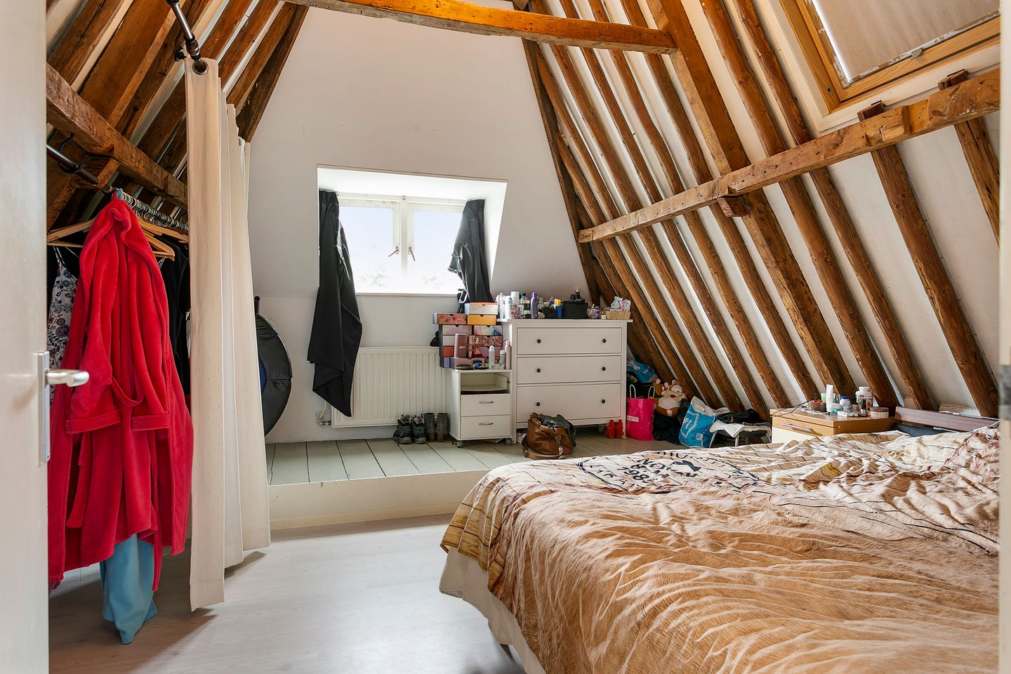 Foto 14 van Dijk 27-A