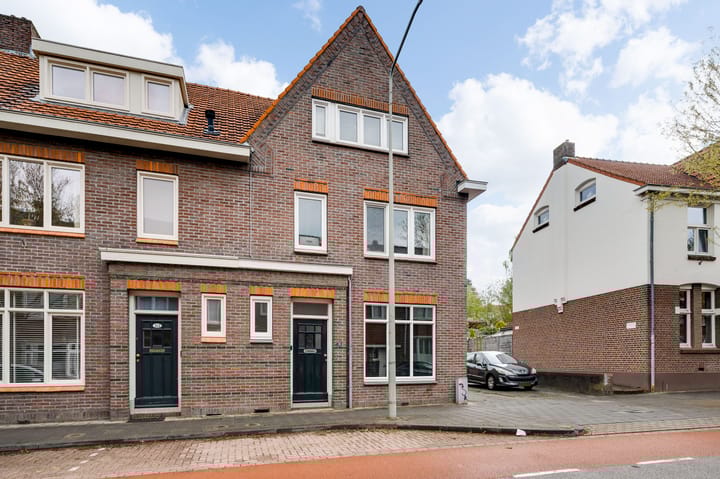 Foto 3 van Benzenraderweg 115