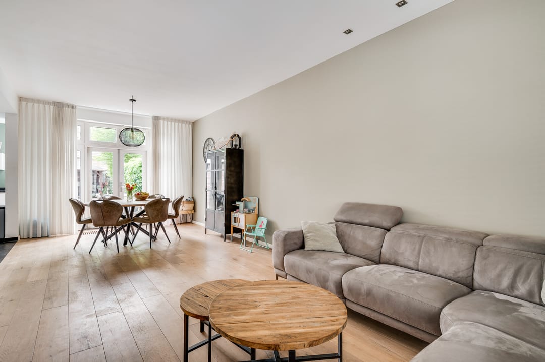 Foto 8 van Benzenraderweg 115