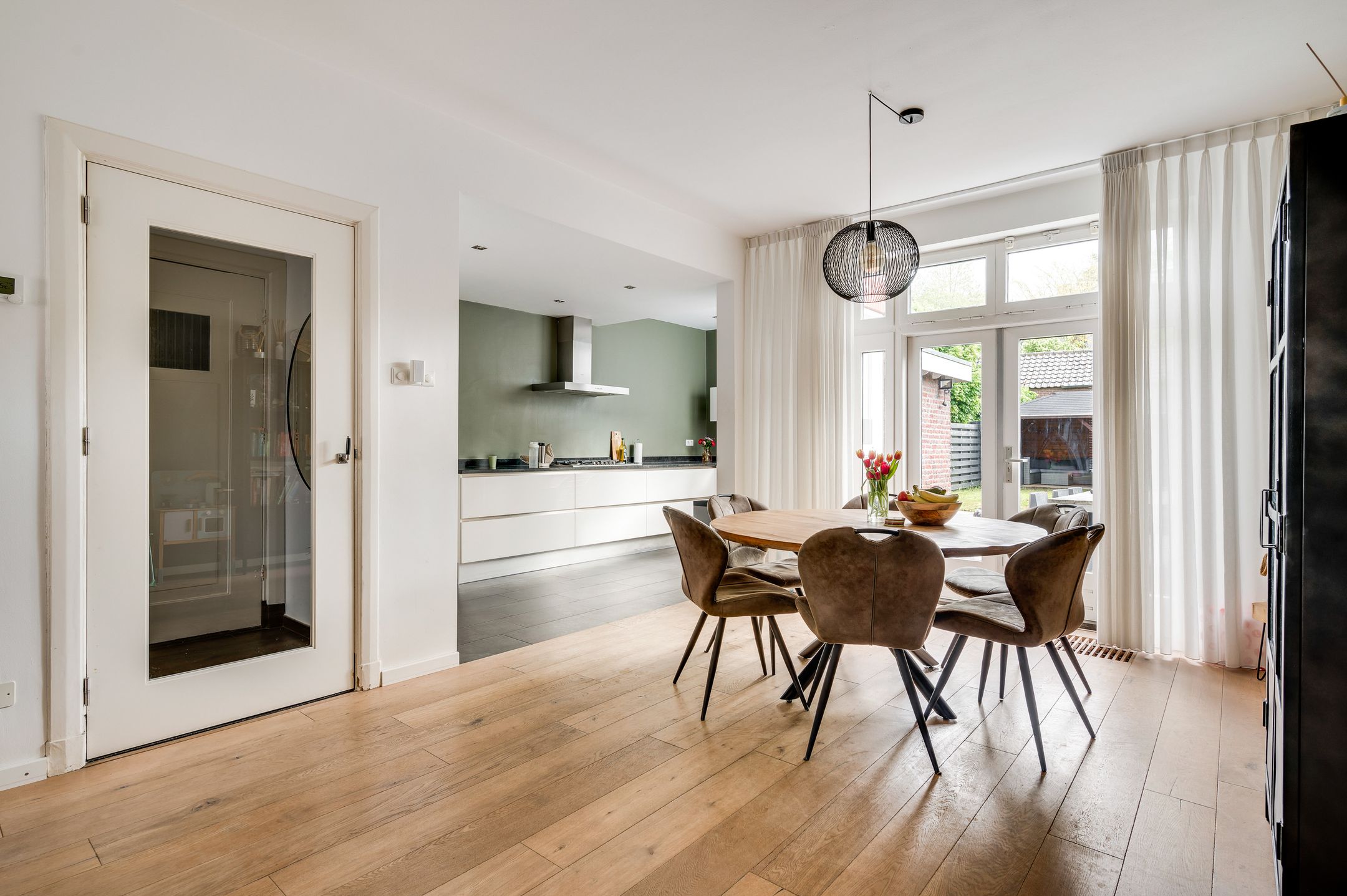 Foto 9 van Benzenraderweg 115