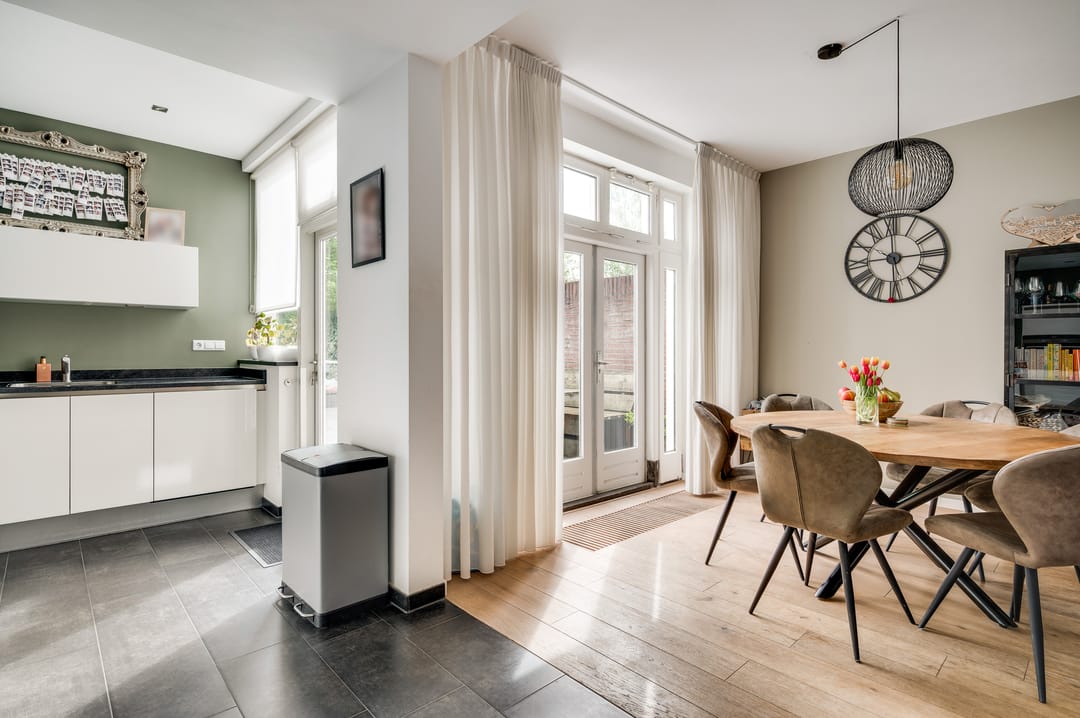 Foto 11 van Benzenraderweg 115