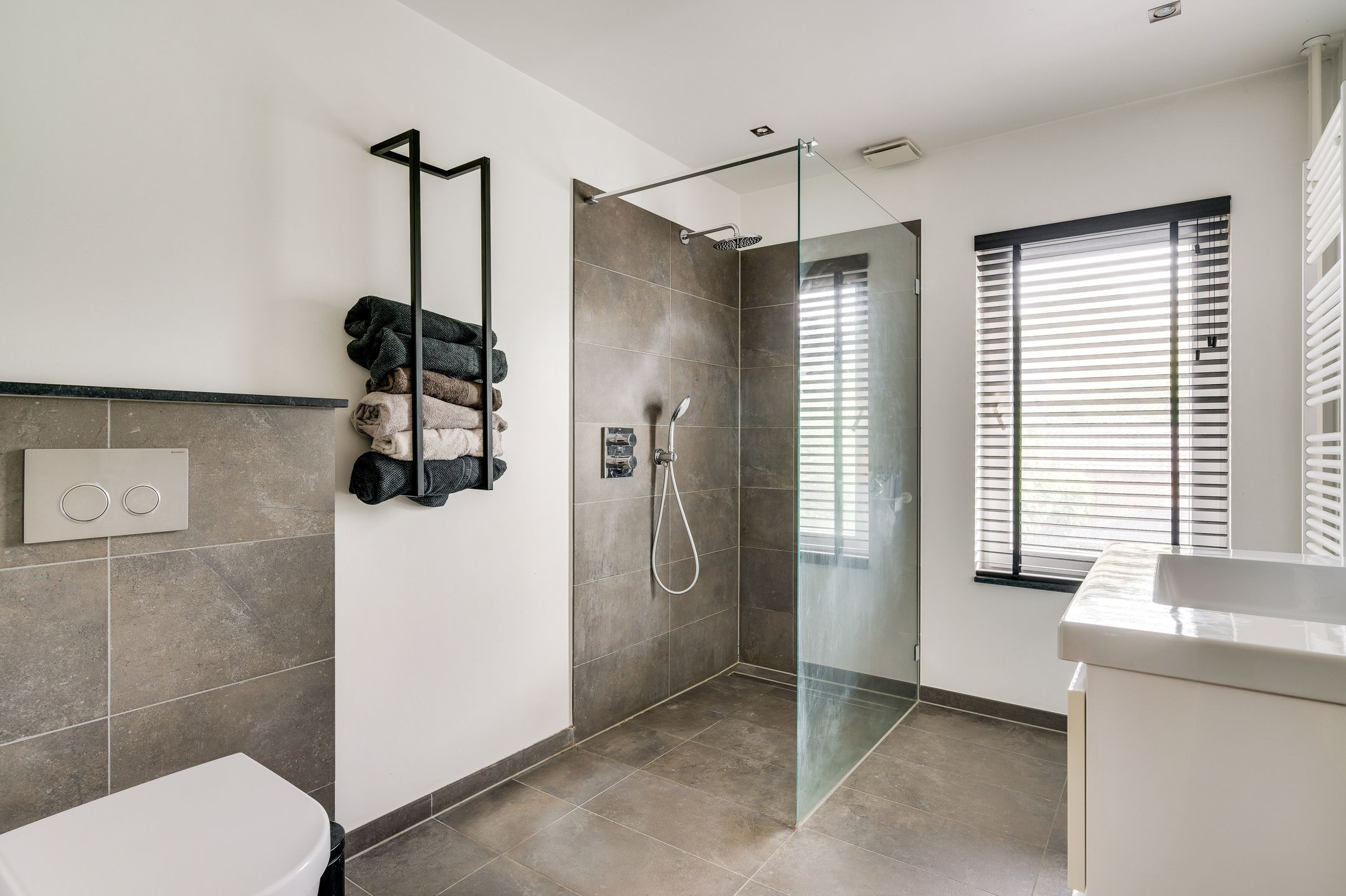 Foto 18 van Benzenraderweg 115