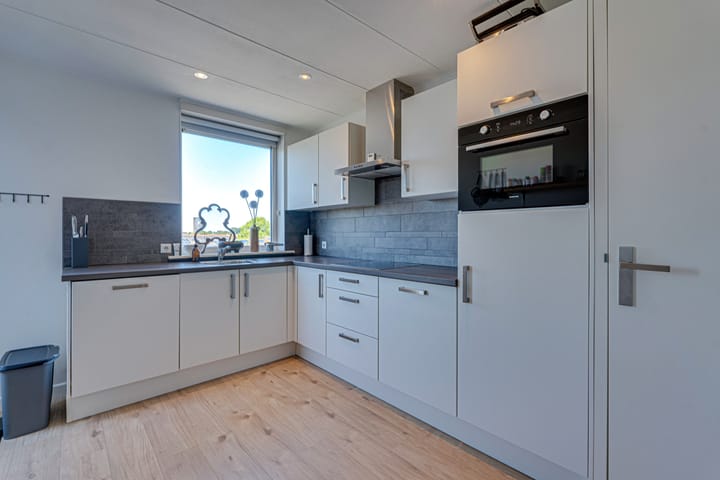 Photo 48 of Singel 43