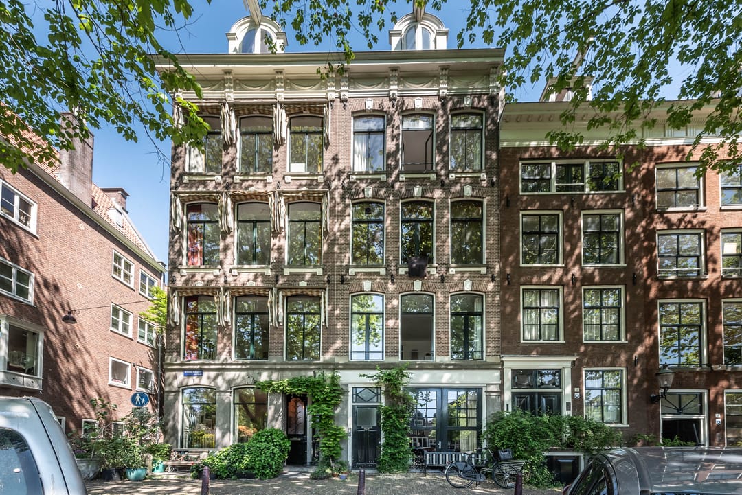 Photo 2 of Binnenkant 34-H