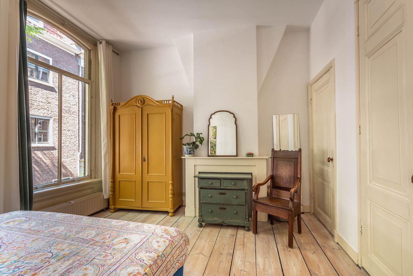 Photo 20 of Binnenkant 34-H