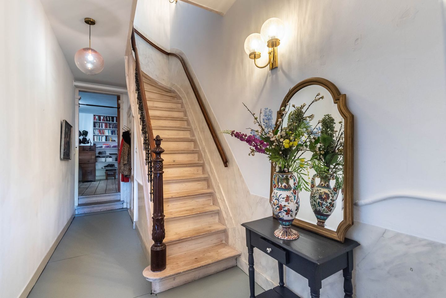 Photo 34 of Binnenkant 34-H