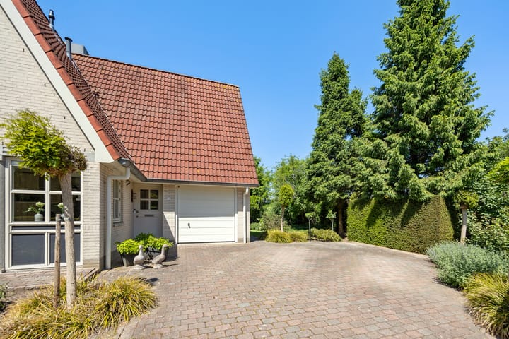 Foto 9 van Bergeendlaan 2