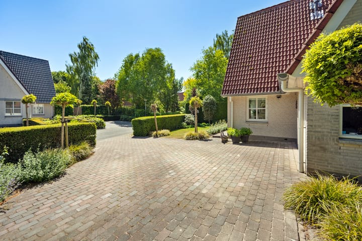 Foto 8 van Bergeendlaan 2