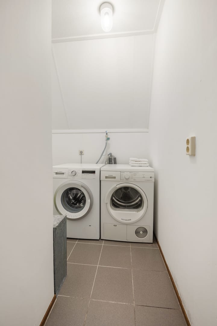 Foto 41 van Bergeendlaan 2