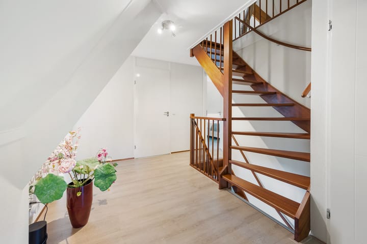 Foto 44 van Bergeendlaan 2