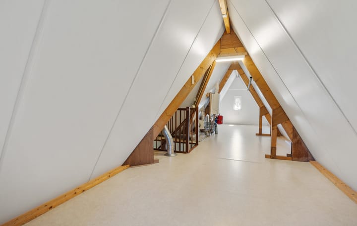 Foto 46 van Bergeendlaan 2