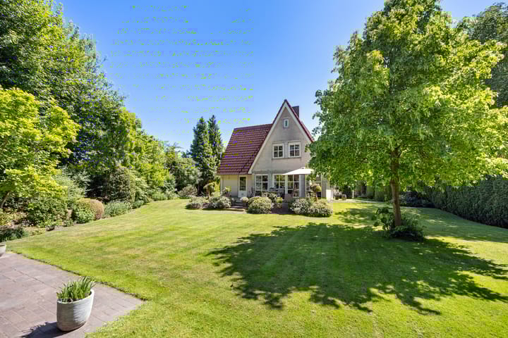 Foto 52 van Bergeendlaan 2