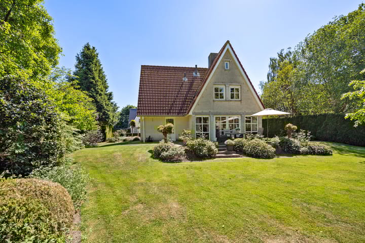 Foto 53 van Bergeendlaan 2