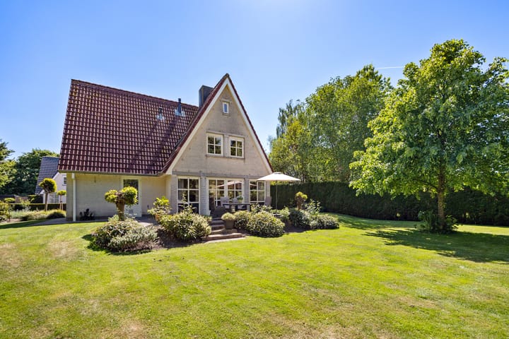 Foto 54 van Bergeendlaan 2