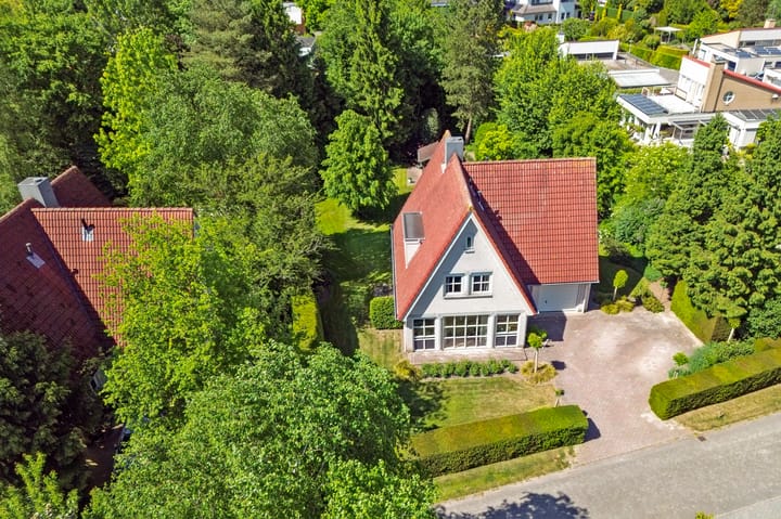 Foto 58 van Bergeendlaan 2