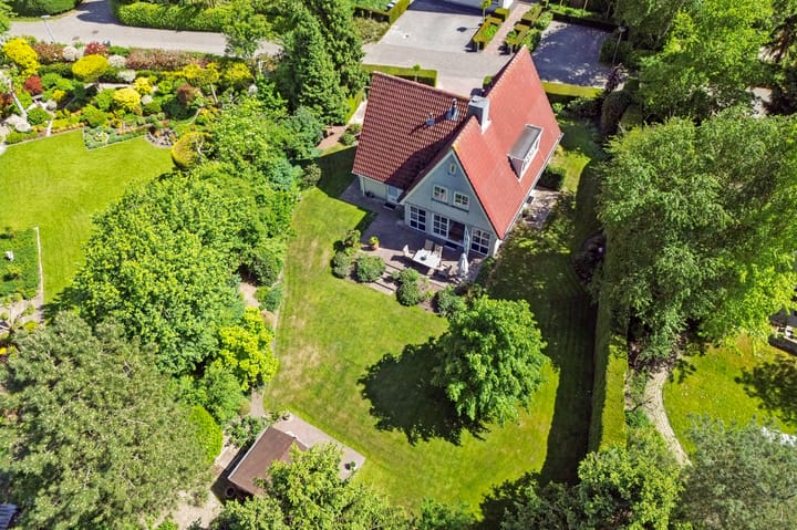 Foto 59 van Bergeendlaan 2