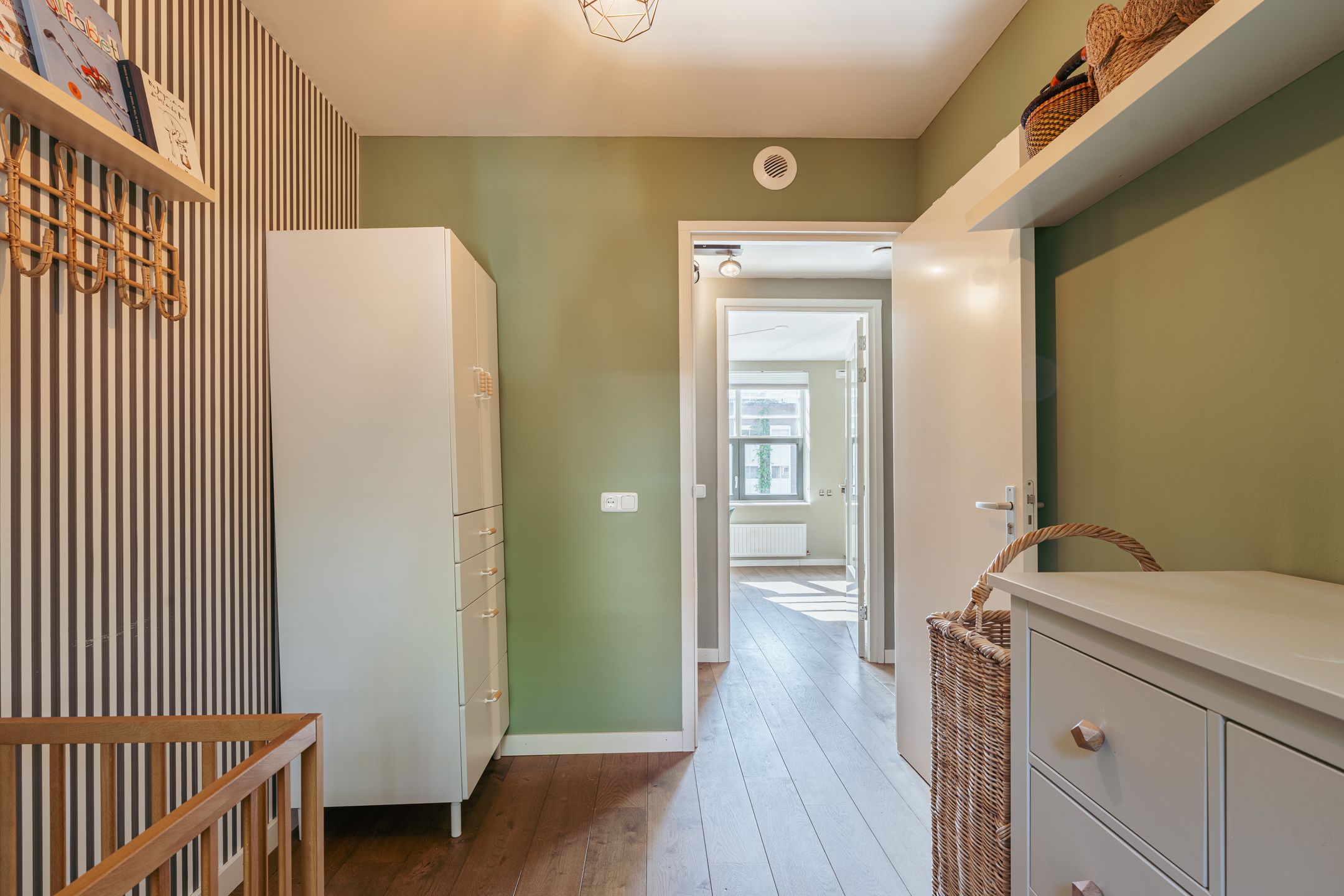 Foto 15 van Hoofdweg 114-2