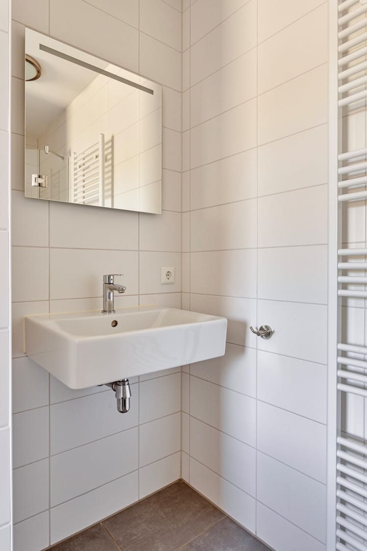 Photo 17 of Zeedijk 24-307