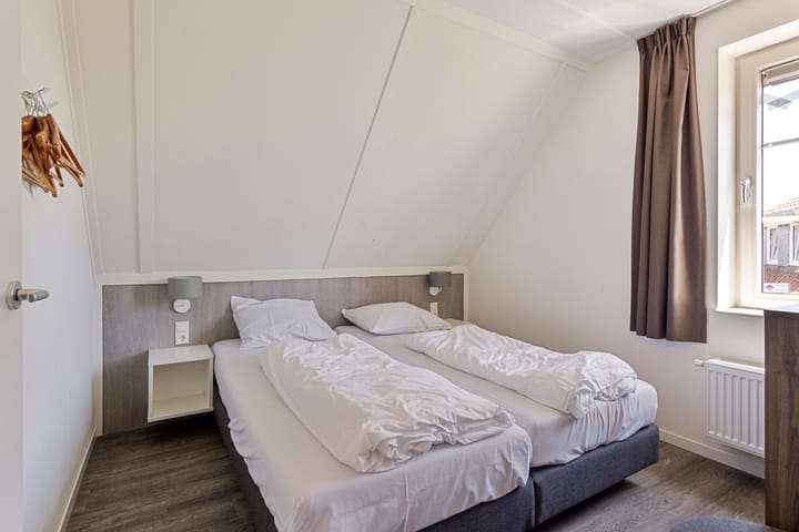 Photo 21 of Zeedijk 24-307