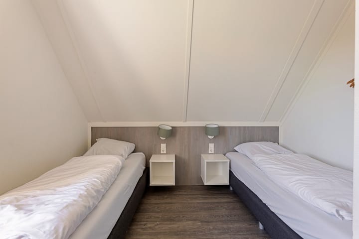 Photo 25 of Zeedijk 24-307