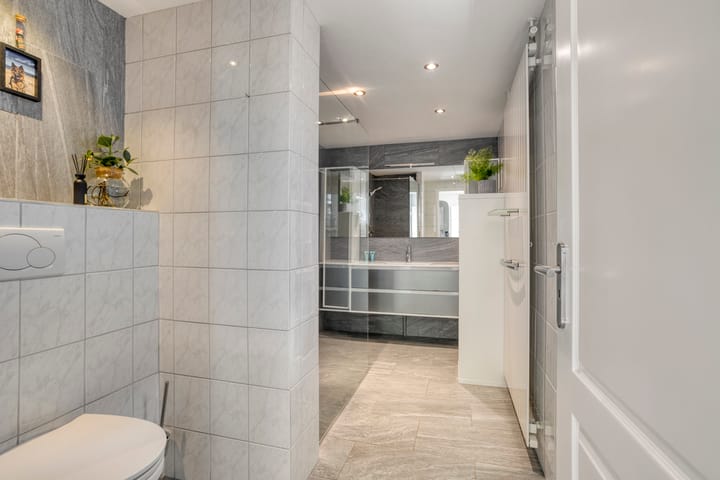 Photo 20 of Sionsweg 53