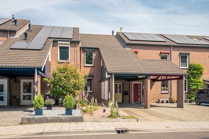 Foto 1 van Kasteel Heysterumstraat 14