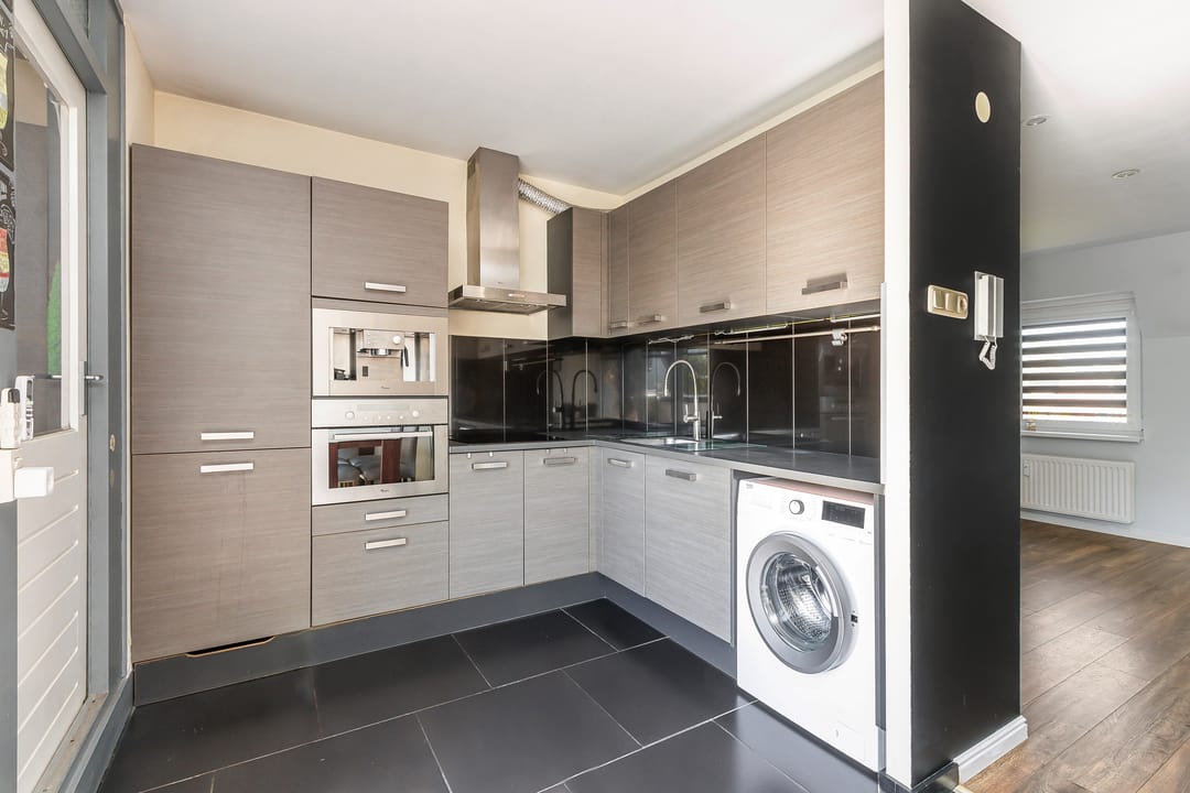 Foto 13 van Meindert Hobbemastraat 75