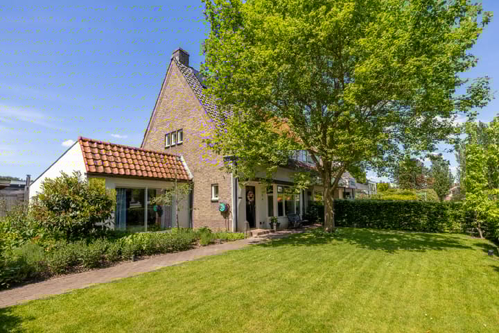 Foto 1 van Waldeck Pyrmontlaan 8