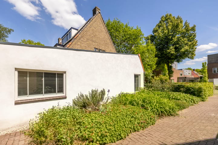 Foto 39 van Waldeck Pyrmontlaan 8