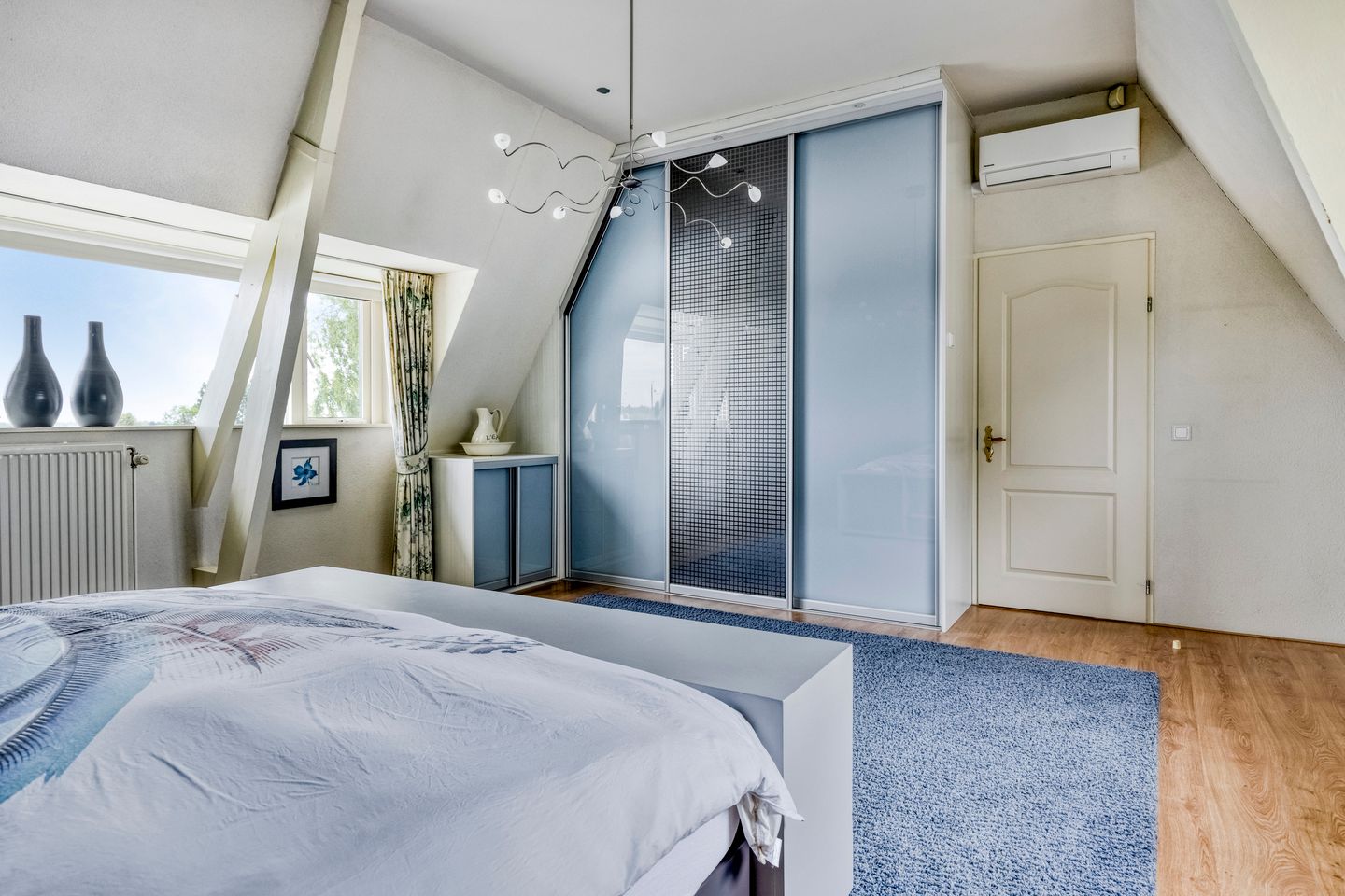 Foto 29 van IJsseldijk-West 18