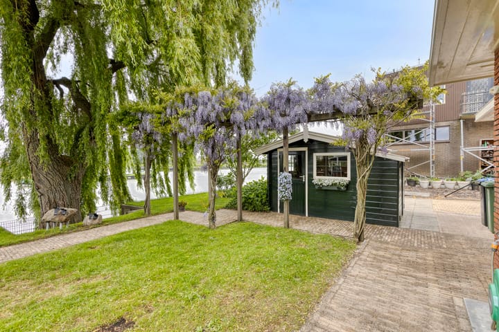 Foto 50 van IJsseldijk-West 18