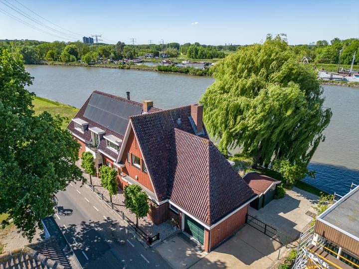 Foto 54 van IJsseldijk-West 18