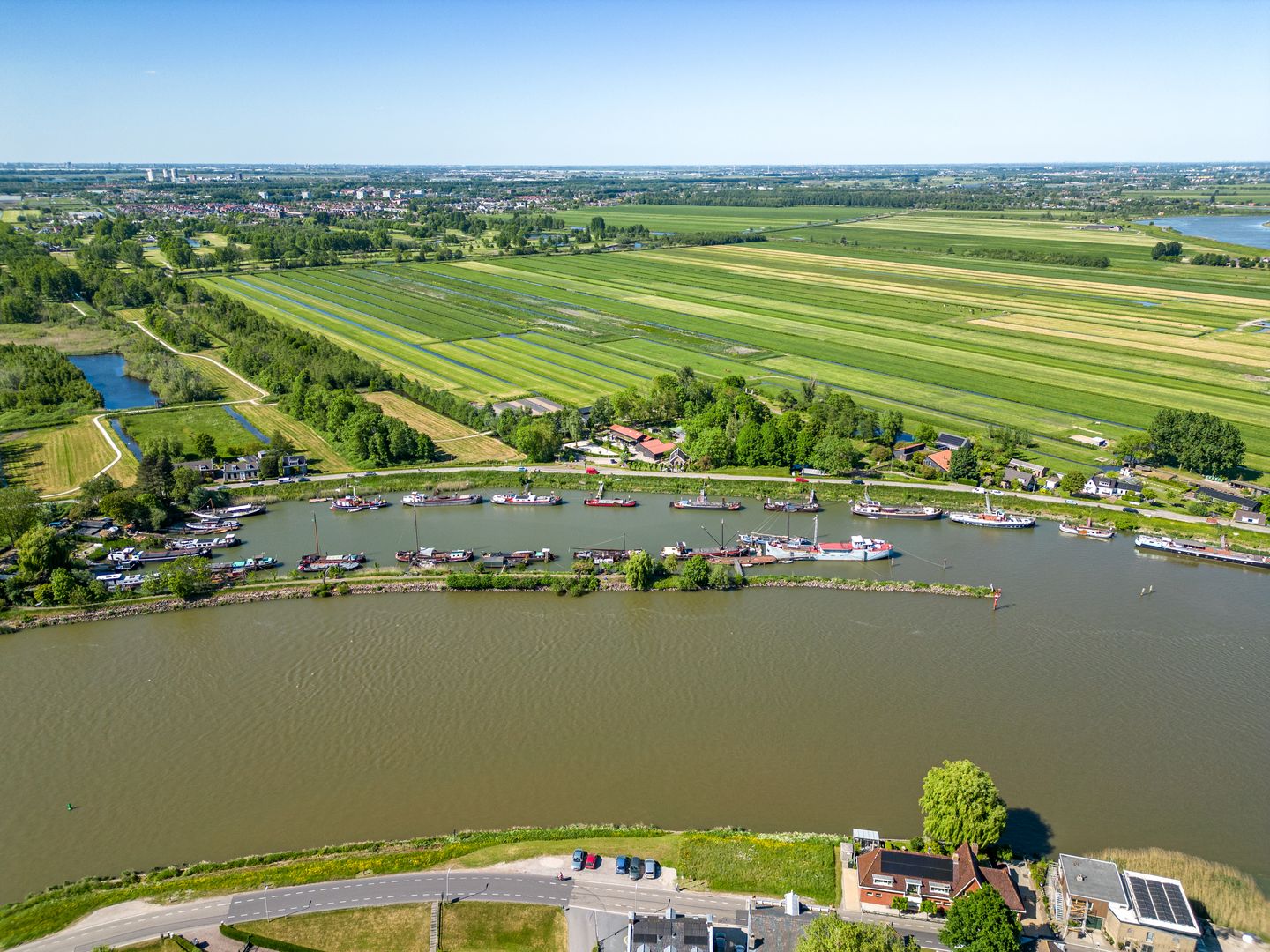 Foto 55 van IJsseldijk-West 18