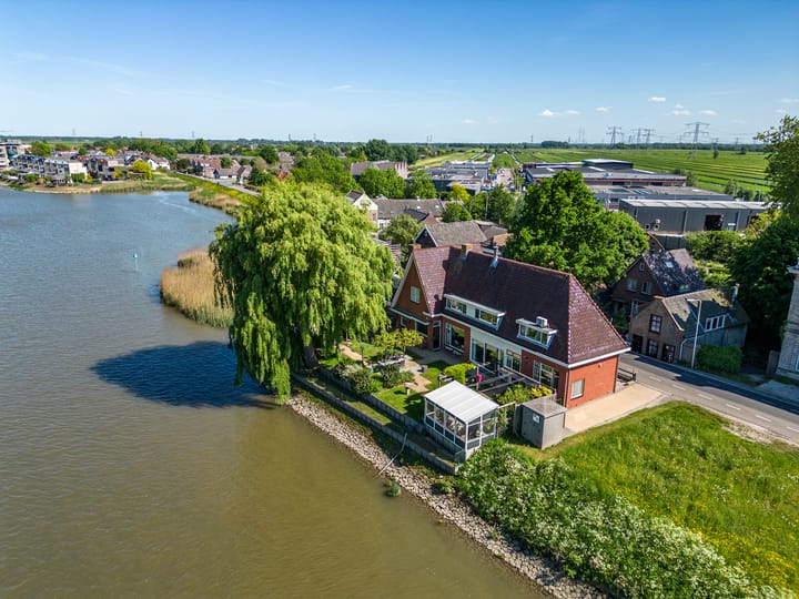 Foto 56 van IJsseldijk-West 18