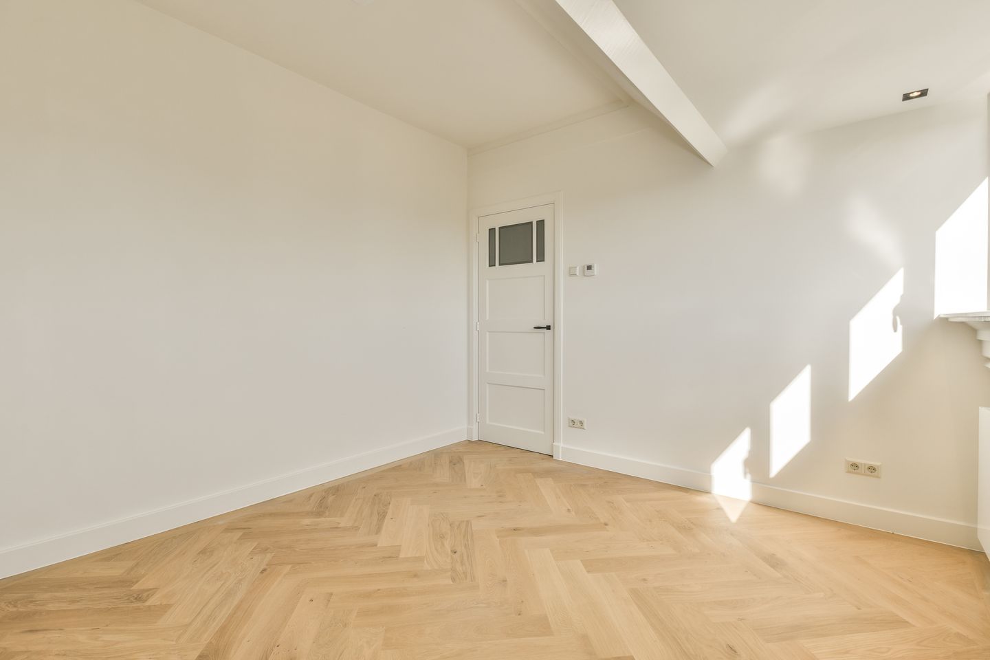 Foto 34 van Van Zuylen van Nijeveltstraat 318