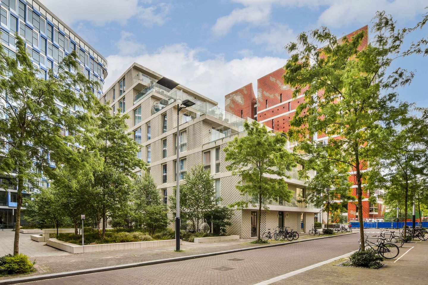 Foto 34 van Rosy Wertheimstraat 47