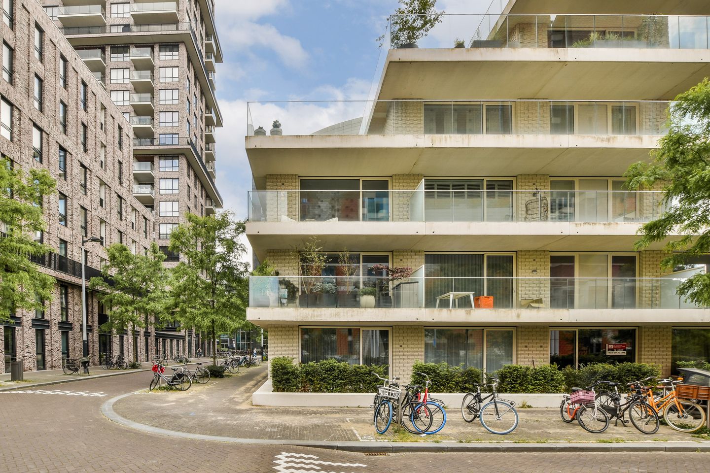 Foto 25 van Rosy Wertheimstraat 47