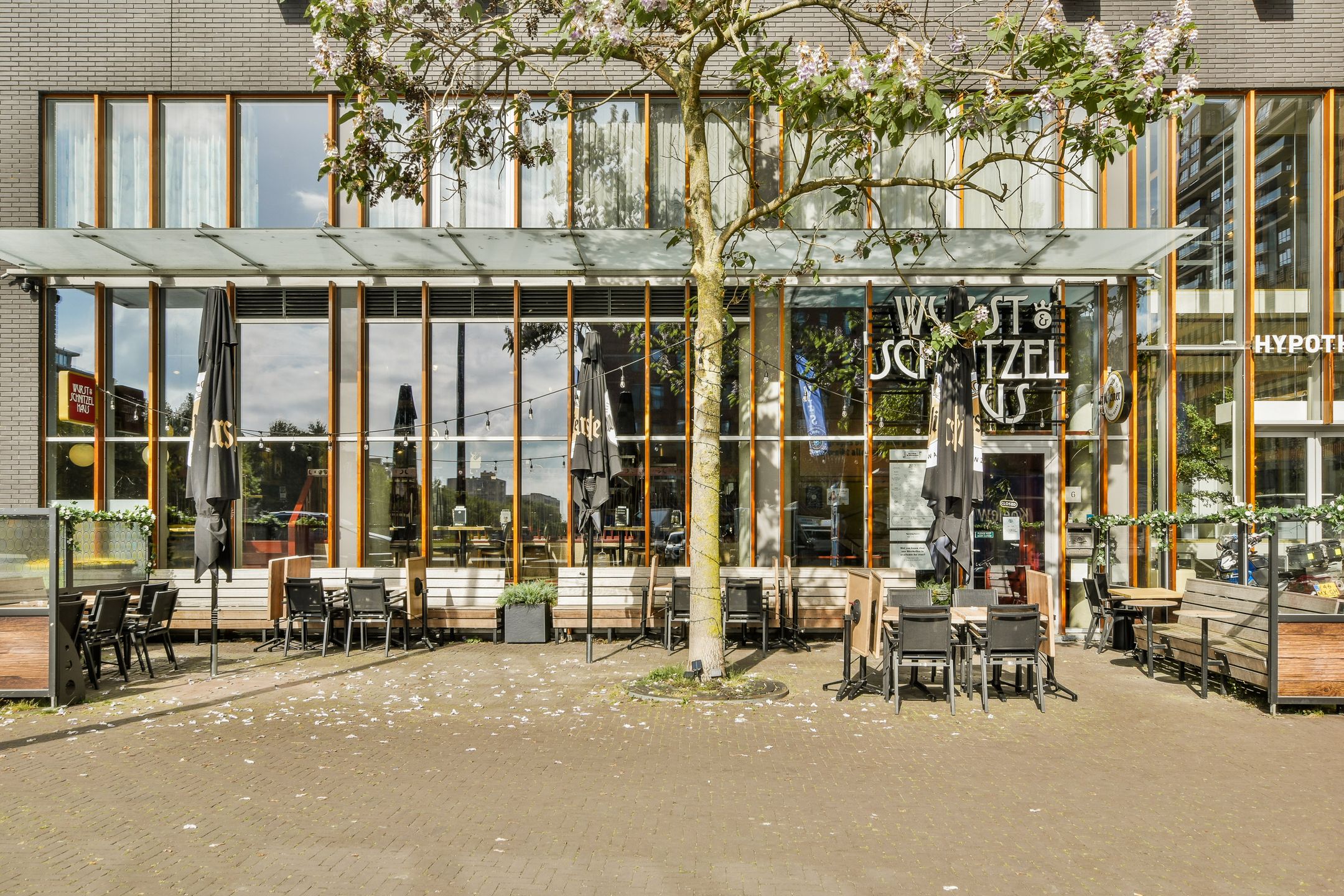 Foto 33 van Rosy Wertheimstraat 47