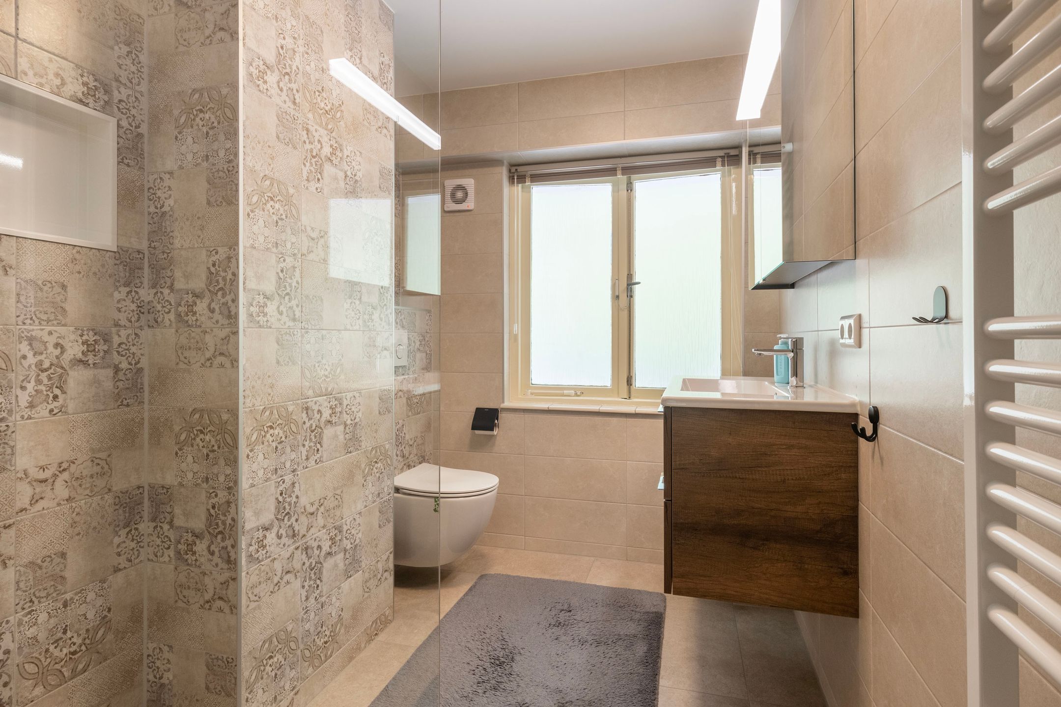 Photo 24 of van Heutszlaan 146