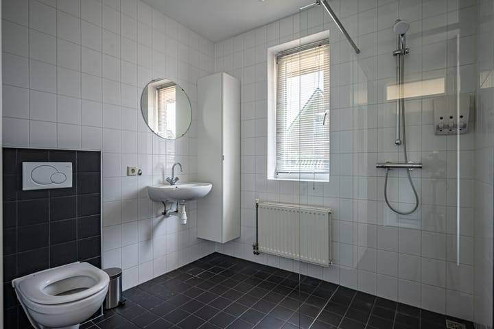 Foto 15 van JC van Andelweg 4-B01