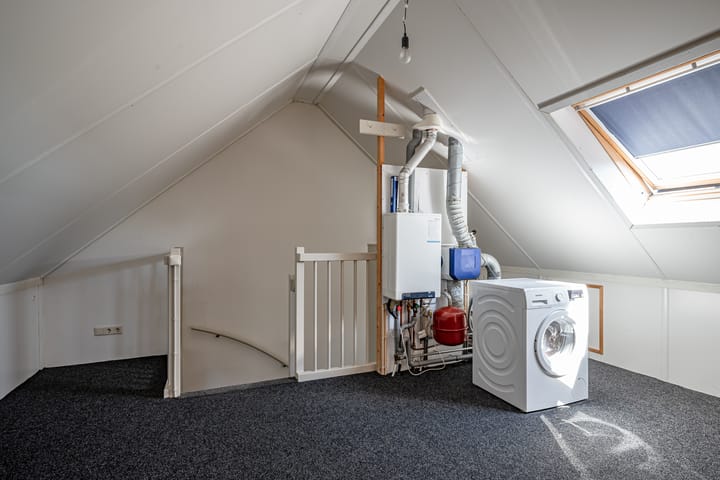 Foto 16 van JC van Andelweg 4-B01