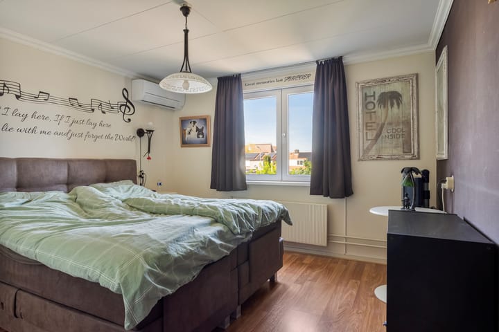 Foto 12 van Robert Scottstraat 112